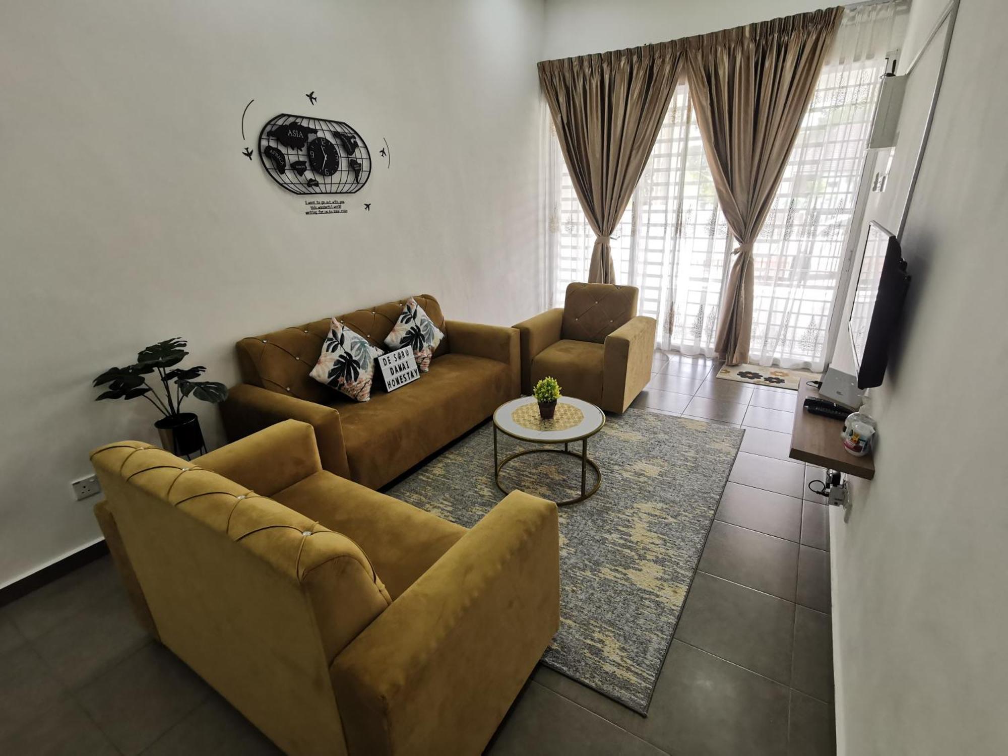Holiday home De'sara Damai Homestay, *